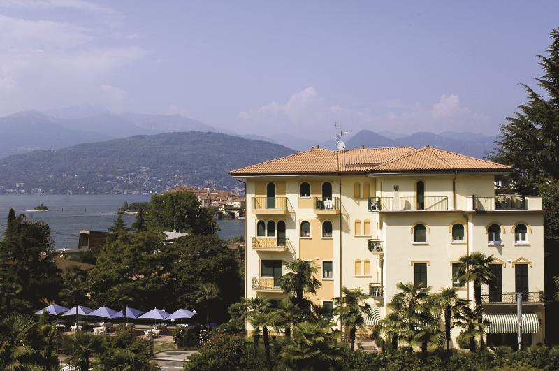 Hotel Flora Stresa Esterno foto