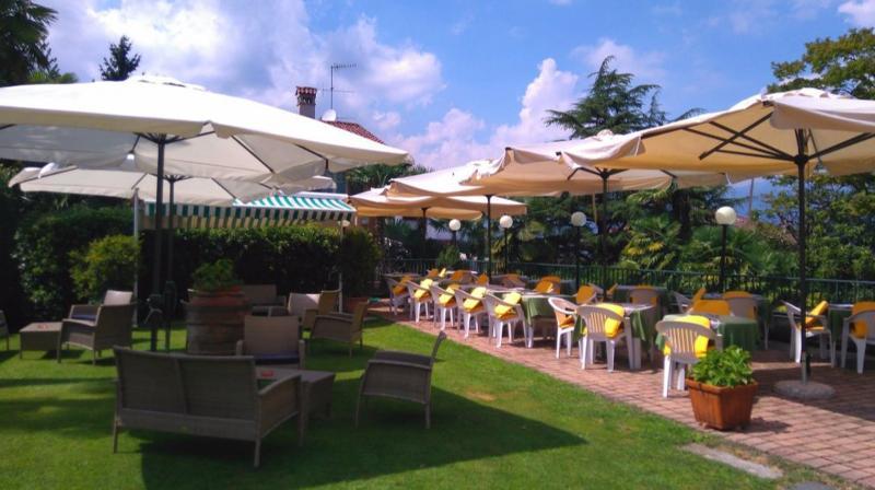 Hotel Flora Stresa Esterno foto